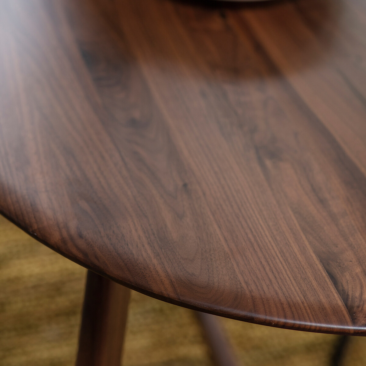 Murwara Oval Walnut Dining Table (Seats 6) brown , ÉDITÉ
