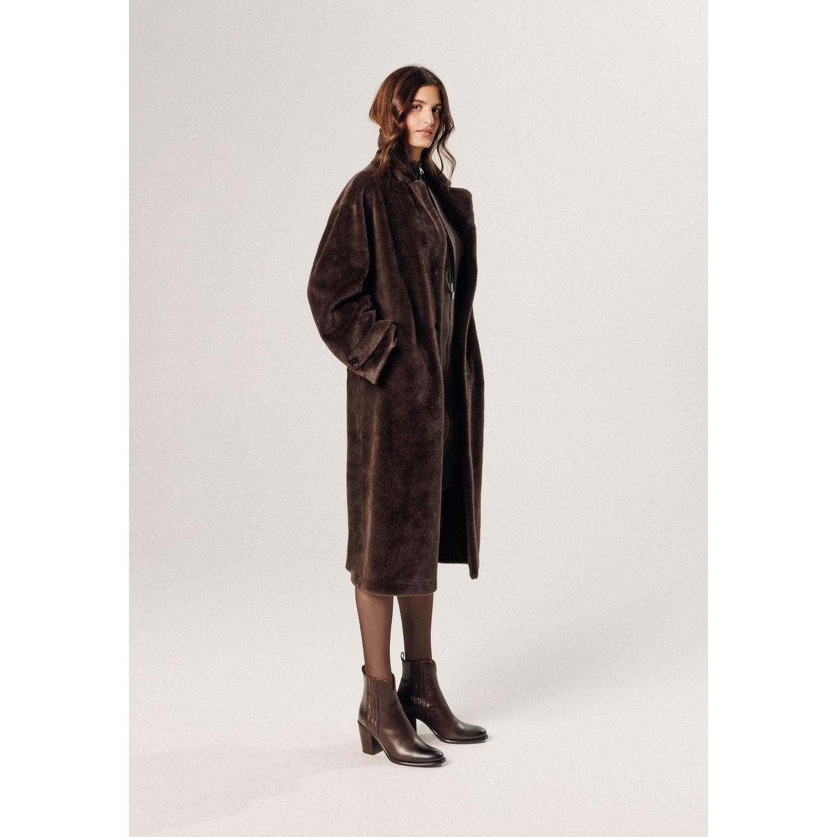 Manteau long et doux marron fonce, RODIER