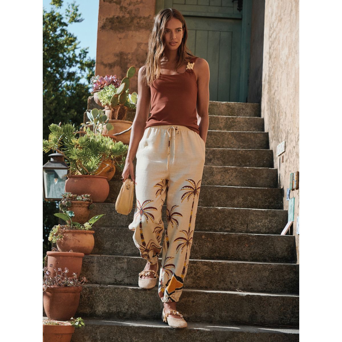 Pantalon bouffant en lin mélangé imprimé palmier beige, NEXT