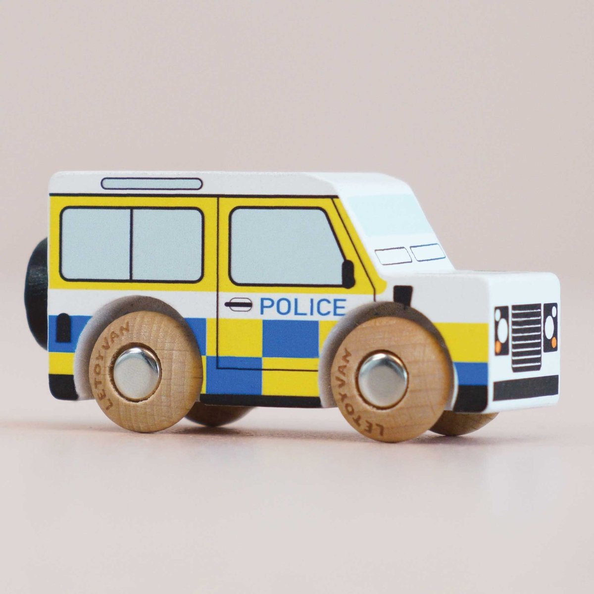 Voiture Bobby No 40 blanc, LE TOY VAN