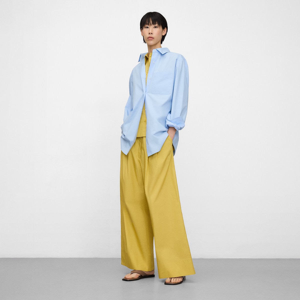 Pantalon à double pince en coton biologique vert pistache, ADOLFO DOMINGUEZ