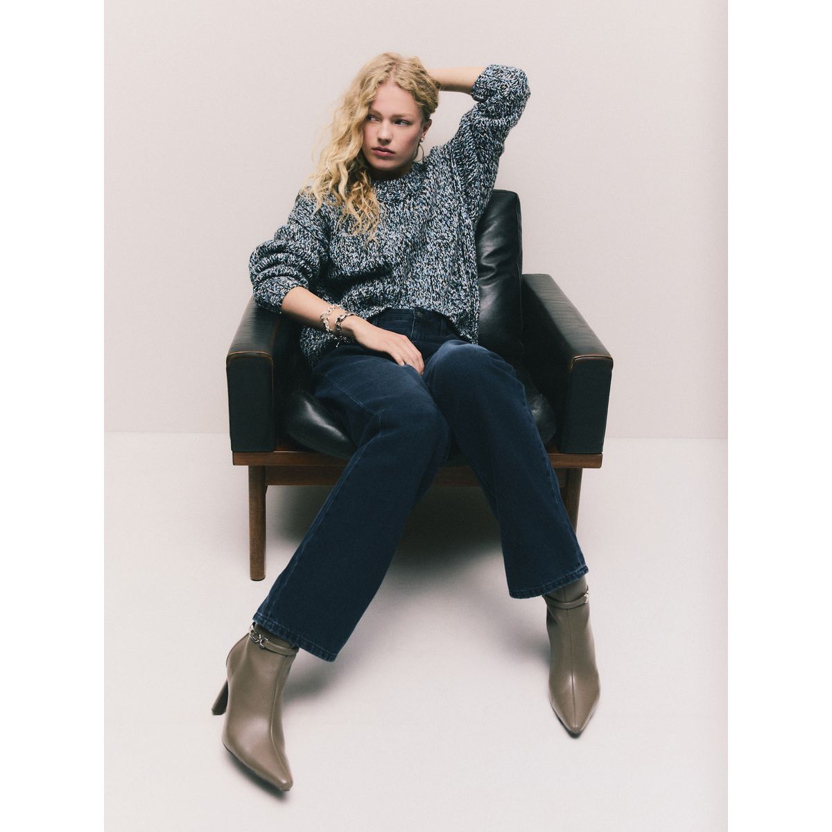 Pull en maille torsadée avec laine bleu multi, NEXT