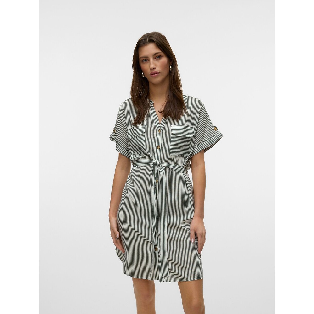Robe courte manches courtes col chemise avec ceinture vert/blanc, VERO MODA