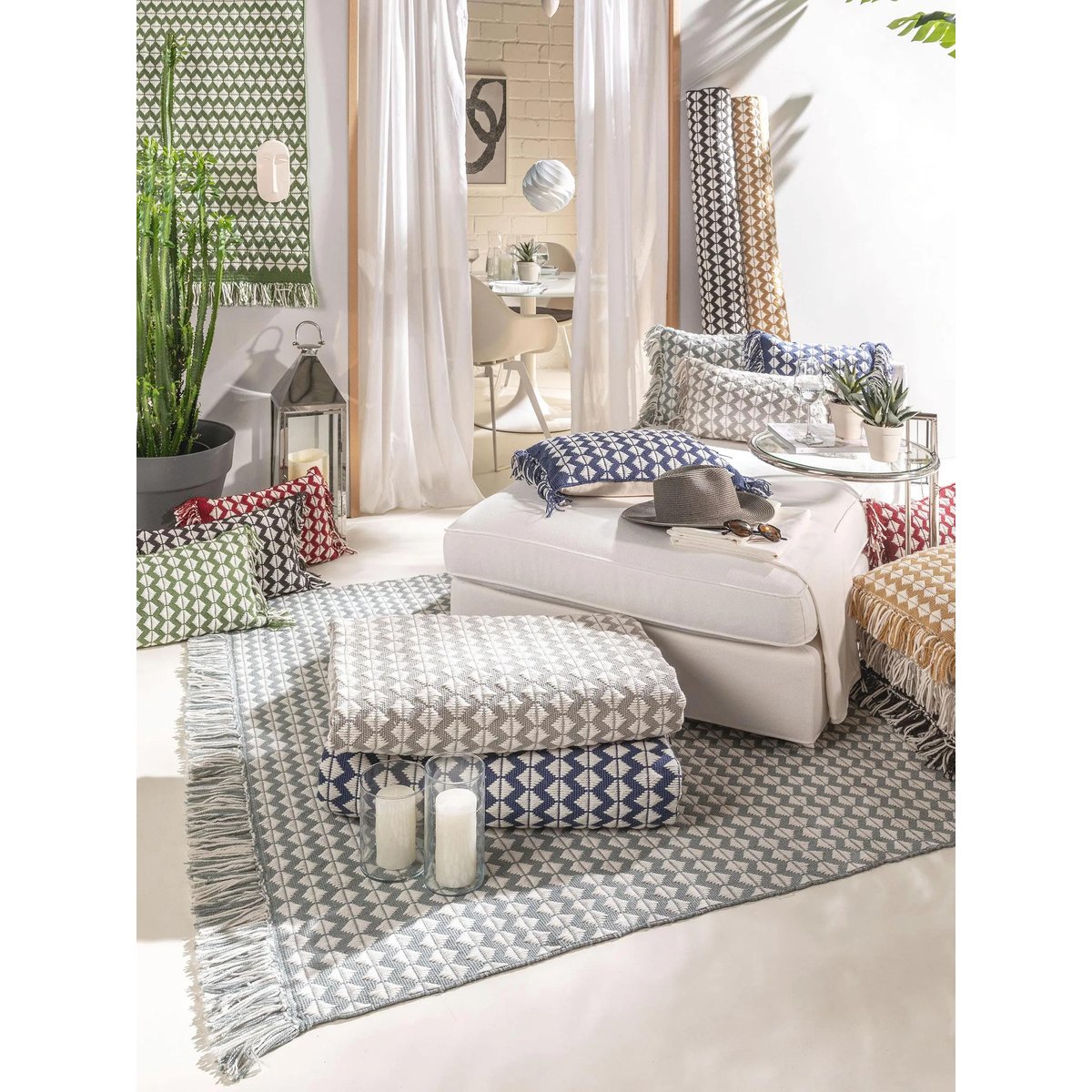 Coussin d'intérieur et d'extérieur tissé main MORTY gris, BENUTA 