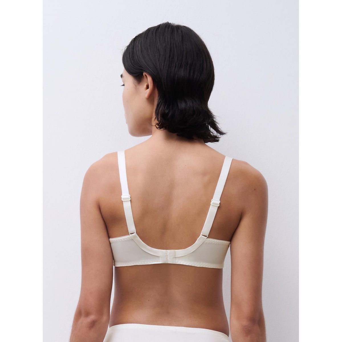 Soutien-gorge corbeille mémoire de forme EVERY CURVE milk, CHANTELLE