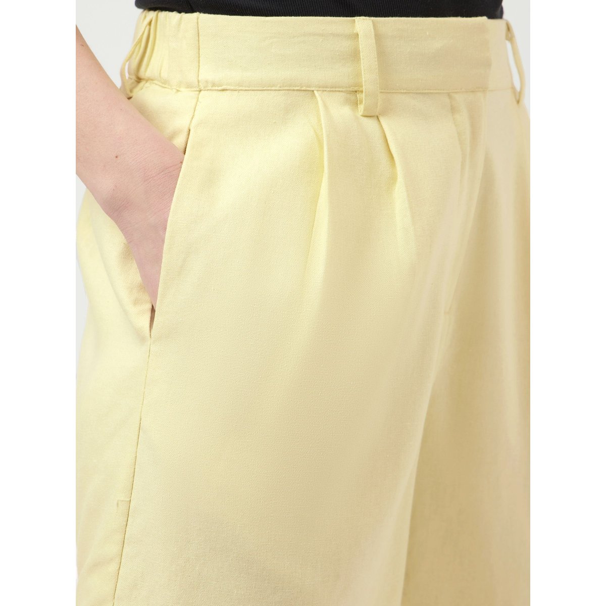 Short jaune - anise flower, YAS