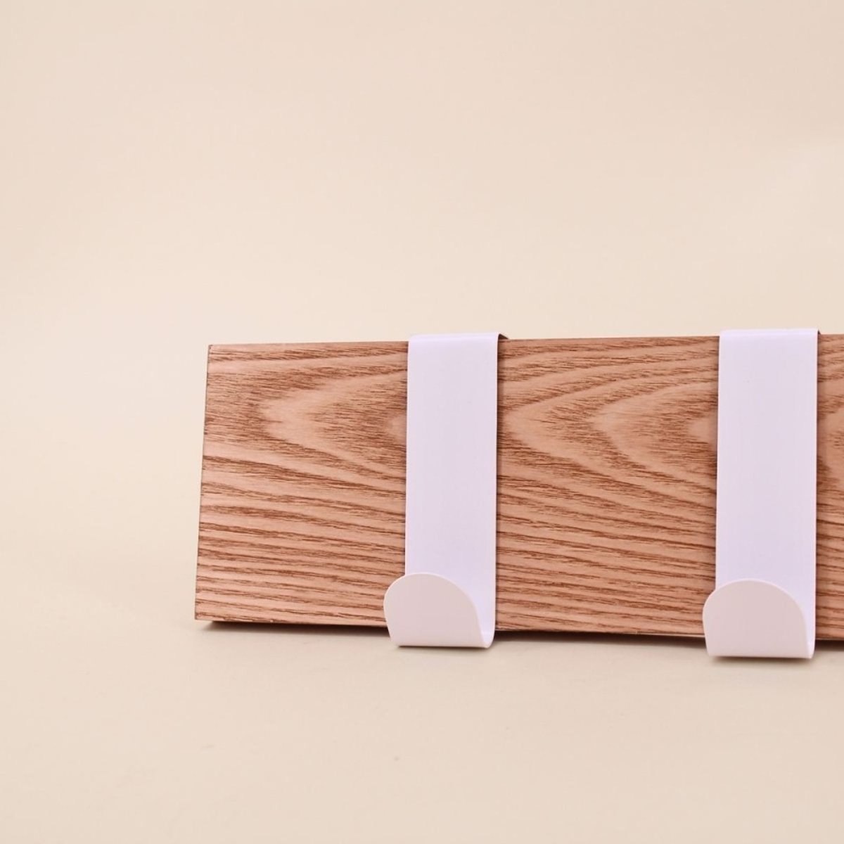 Patère 4 têtes en bois et métal blanc 51cm blanc, ORNAMI