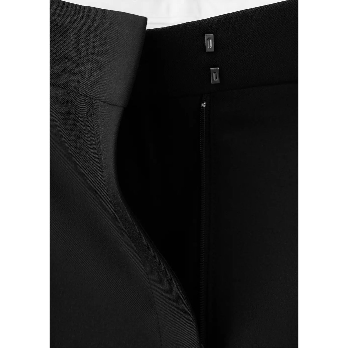 Pantalon droit pinces noir, MANGO