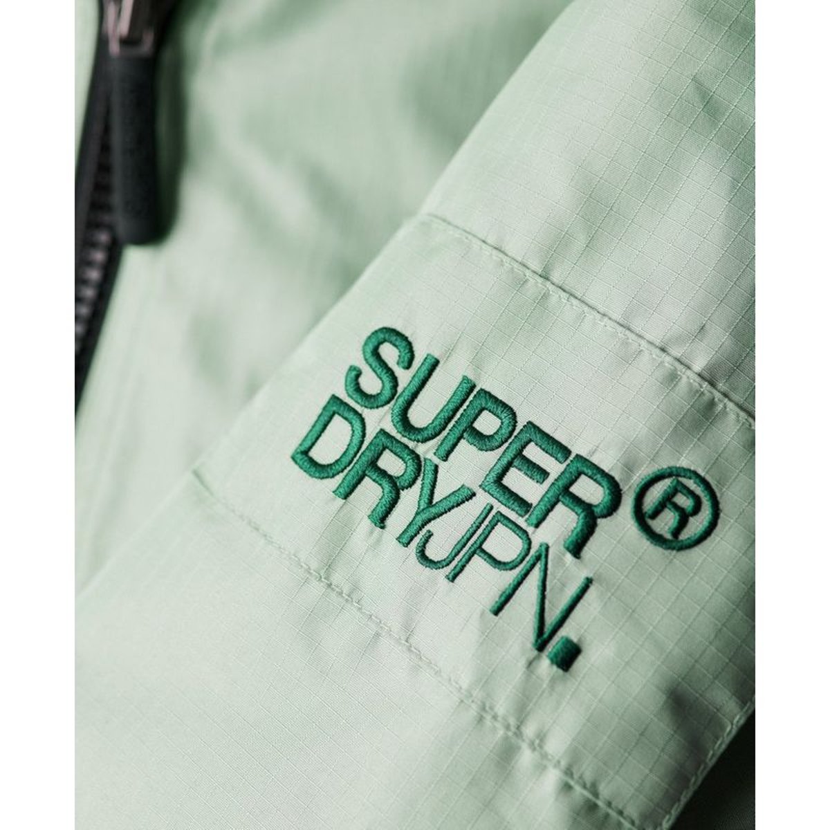 Veste à capuche Mountain Windbreaker vert d'eau, SUPERDRY