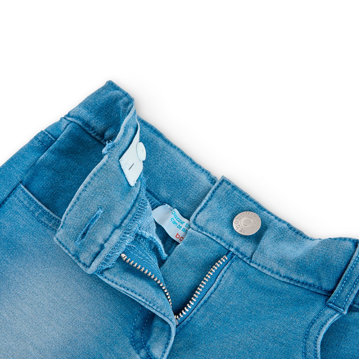 Short en denim avec bouton et fermeture é bleu, BOBOLI