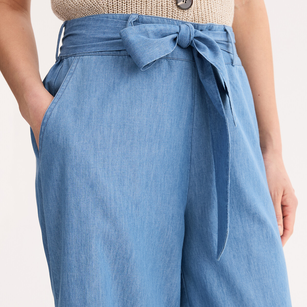 Jean large 7/8ème en denim light, ceinturé denim double stone, ANNE WEYBURN