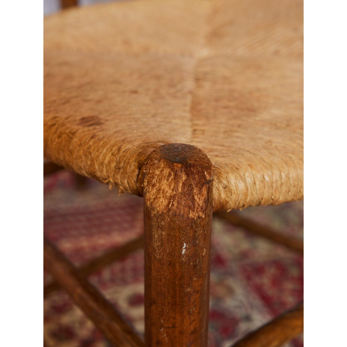 Lot de 4 chaises en paille Claude N°1433 - Bon état bois foncé, DEBONGOUT