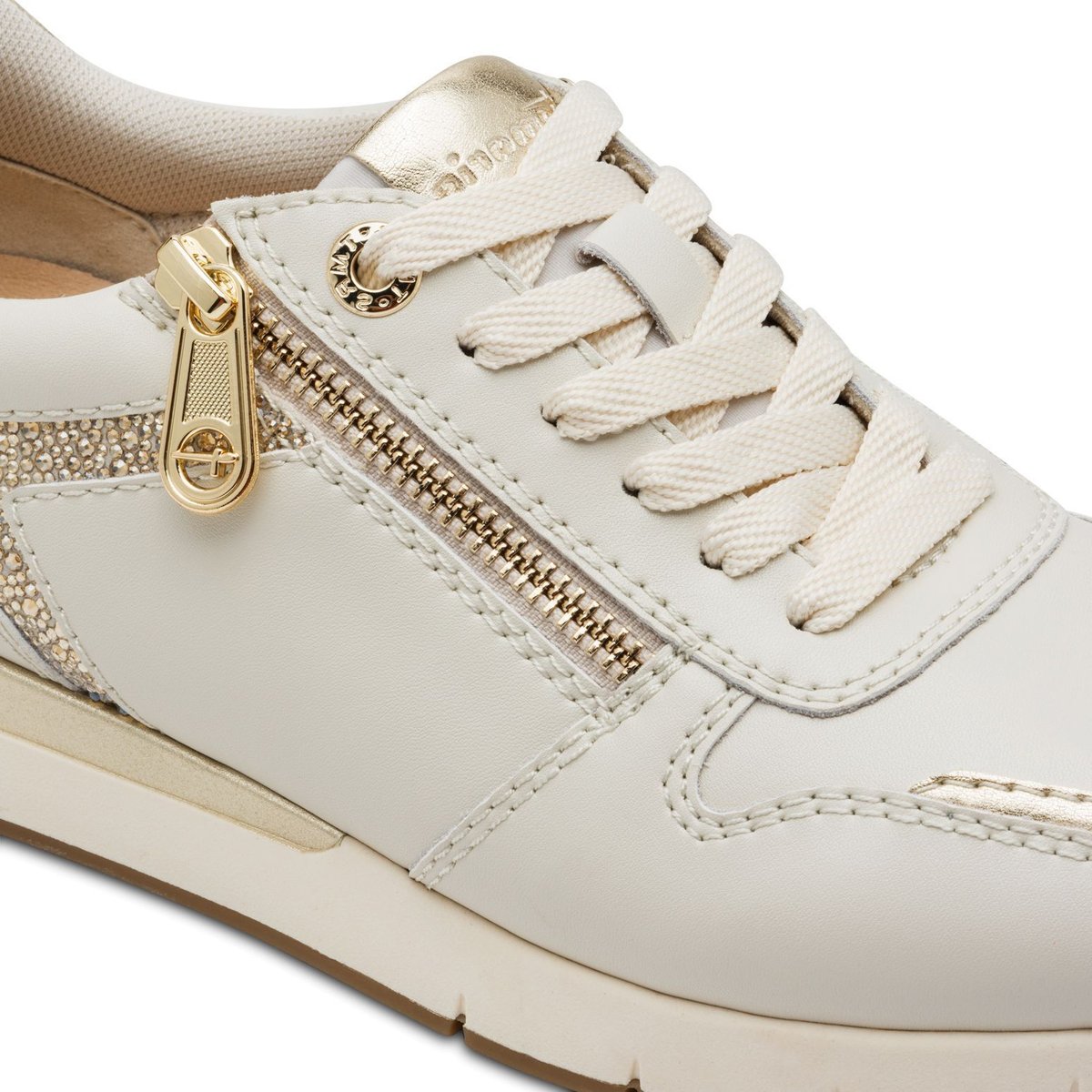 Basket en cuir blanc cassé, TAMARIS
