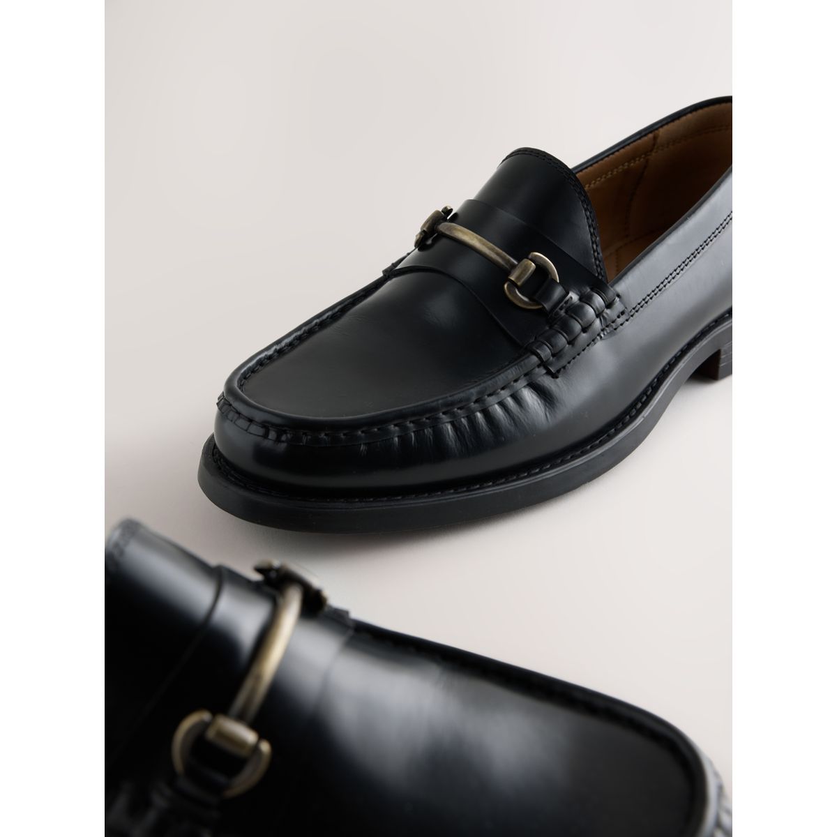 Mocassins en cuir avec mors et bout renforcé noir, NEXT