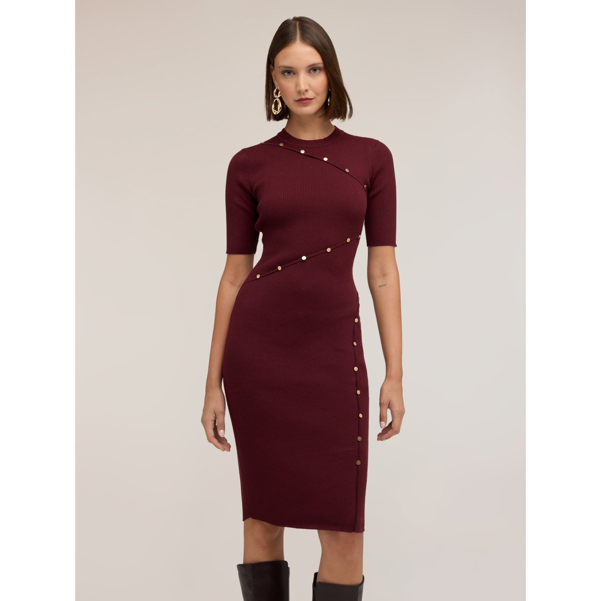 Robe fourreau côtelée avec petits boutons burgundy, MOTIVI