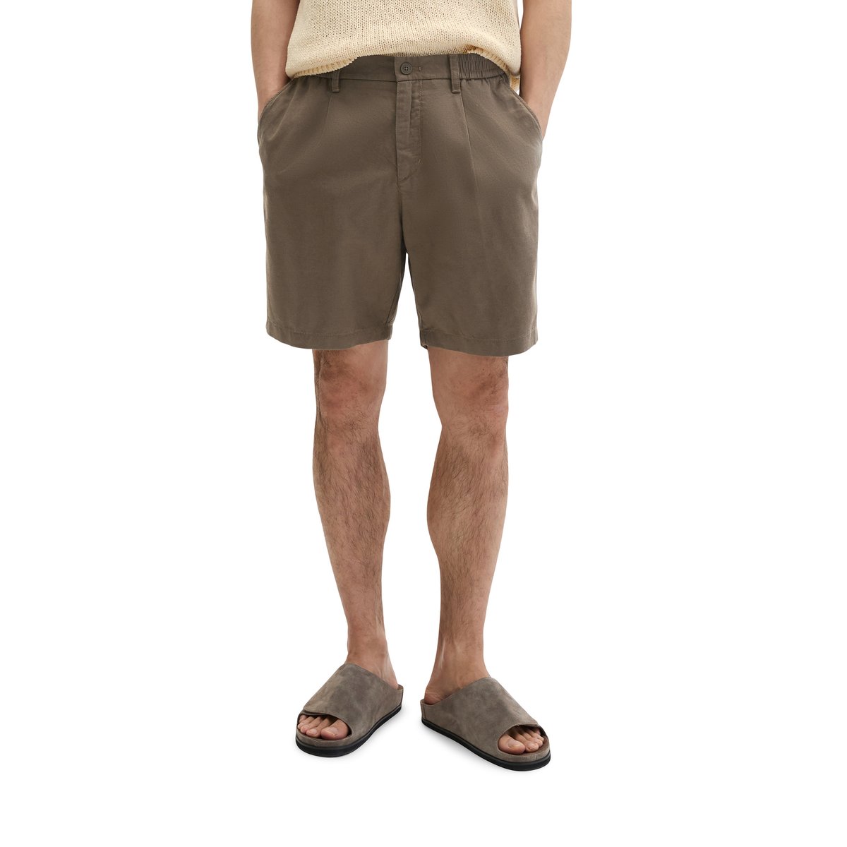 Short modèle Eksjö Jogger pleats relaxed en mélange de TENCEL™ Lyocell et de lin marron fonce, MARC O'POLO
