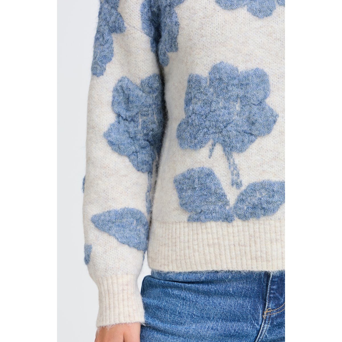 Pull en maille manches longues marron fudge flower, B.YOUNG
