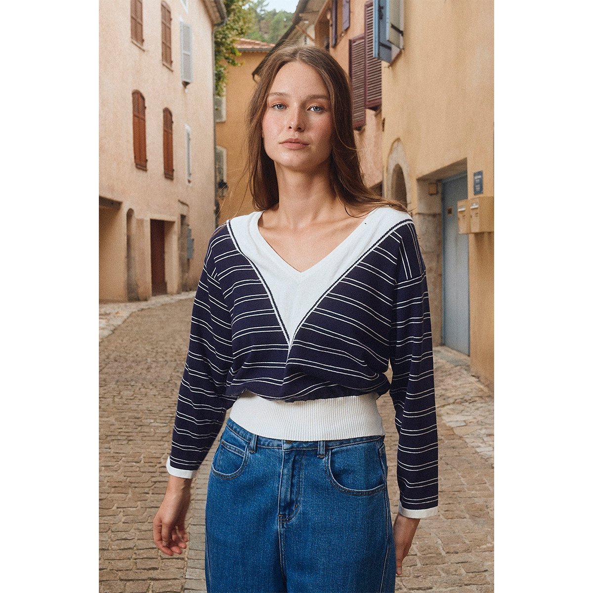 Pull en maille, col V navy blue, MOLLY BRACKEN