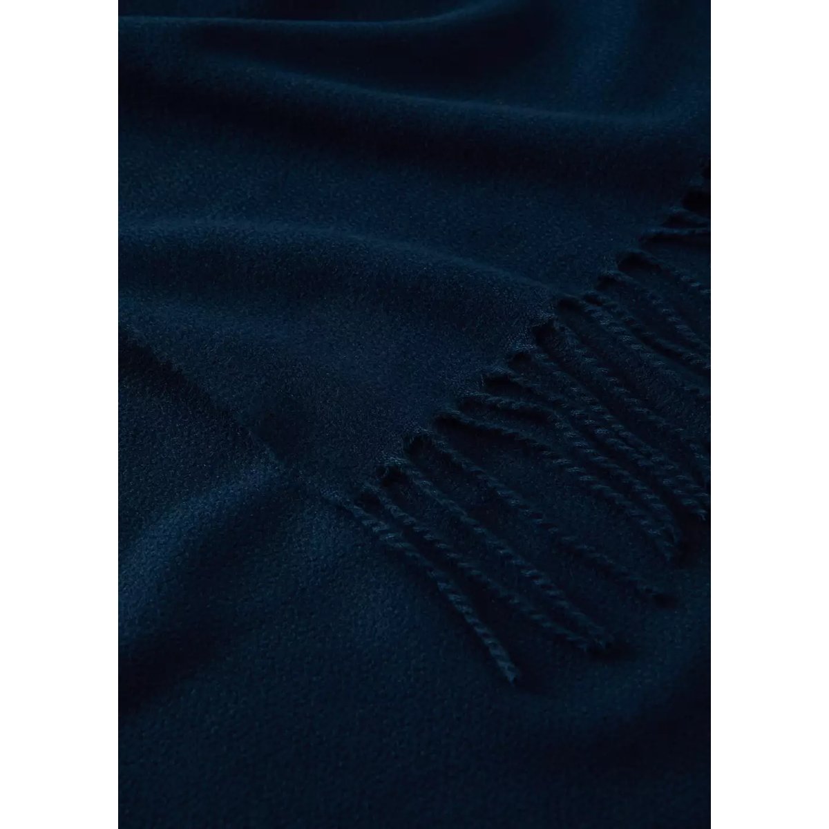 Couverture douce détail franges bleu, MANGO HOME
