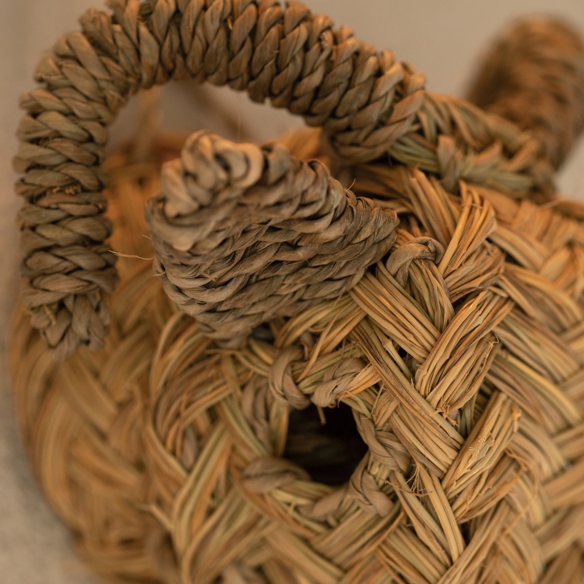 Déco murale petite tête de Bouc en paille - LOJI naturel, HOME MAISON