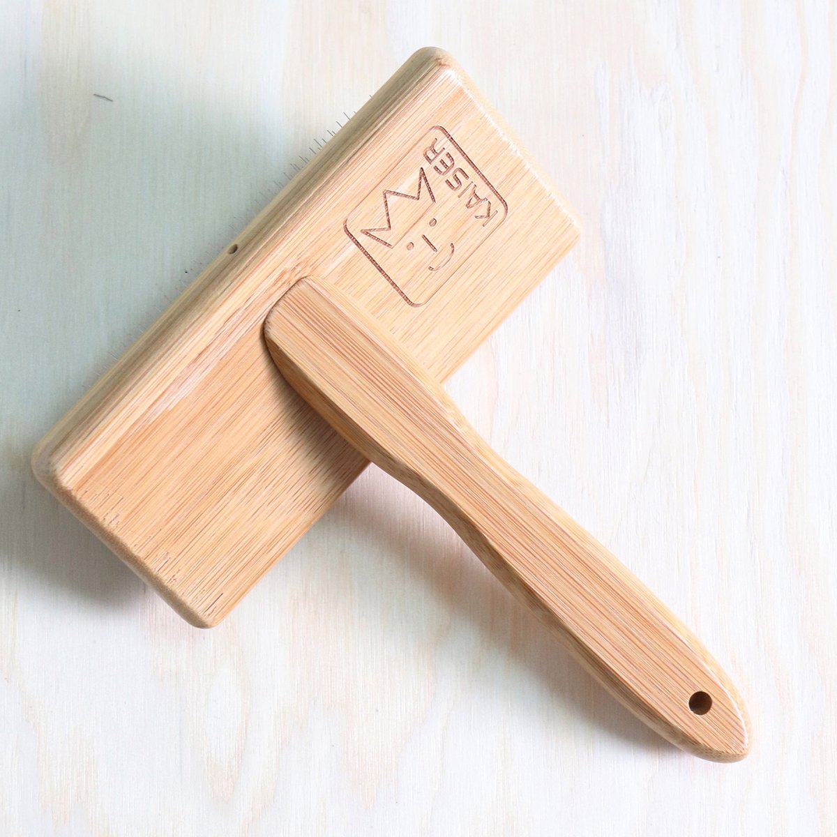 Brosse pour peau d'agneau marron, noir, KAISER