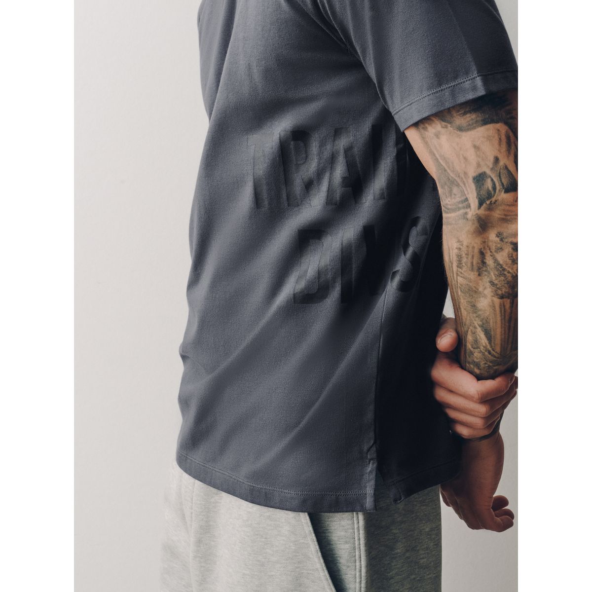 T-shirt active training division gris ardoise, NEXT