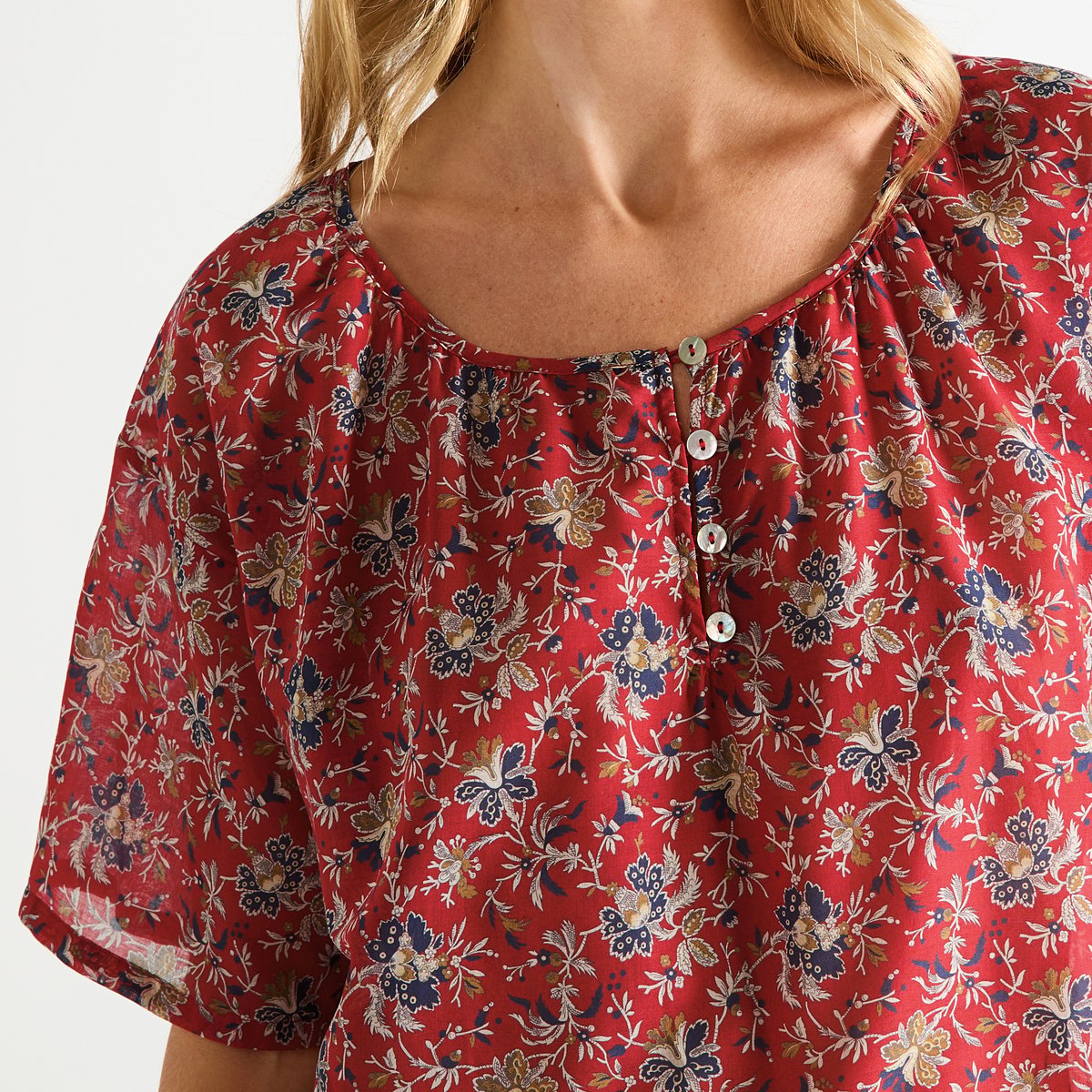 Chemise de nuit courte col rond en voile de coton INDIA rouge, LAURENCE TAVERNIER