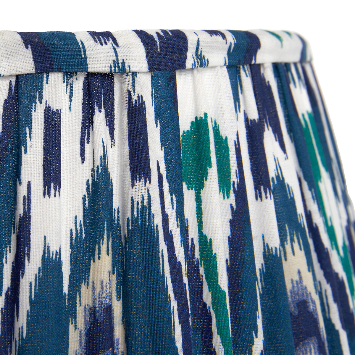 Isadora Ikat Pattern Gathered Pleat Tapered Shade blue, ÉDITÉ