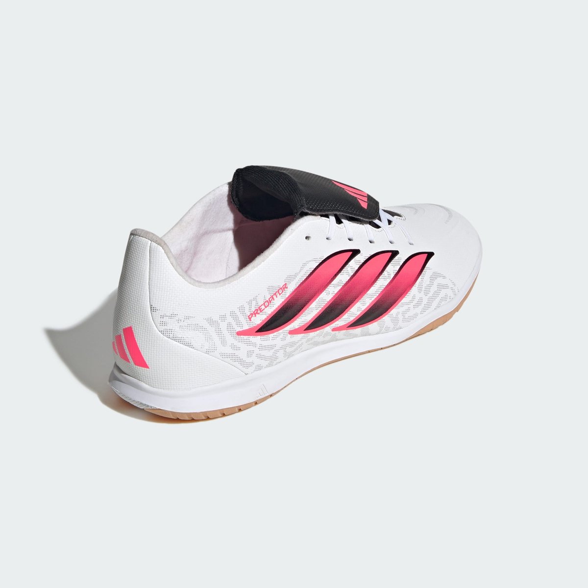 Chaussure De Football Indoor Languette Rabattue Predator Club Sala Chaussure De Football Indoor Languette Rabattue Predator Club Sala cloud white / solar turbo / core black, adidas Performance