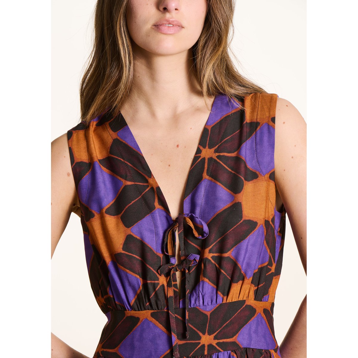 Robe longue cintrée sans manches à imprimé tandoori/violet, LA FEE MARABOUTEE