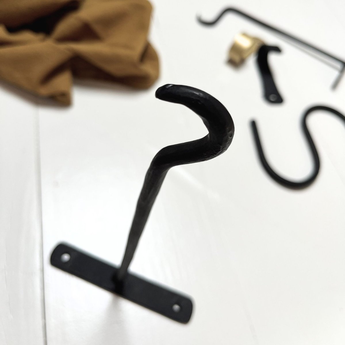 Patère Potence pour luminaire ou plante droit - LOJI noir, HOME MAISON