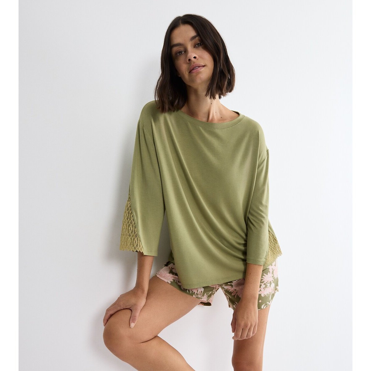 Aura Spotlight Pyjama Top olive, TRIUMPH
