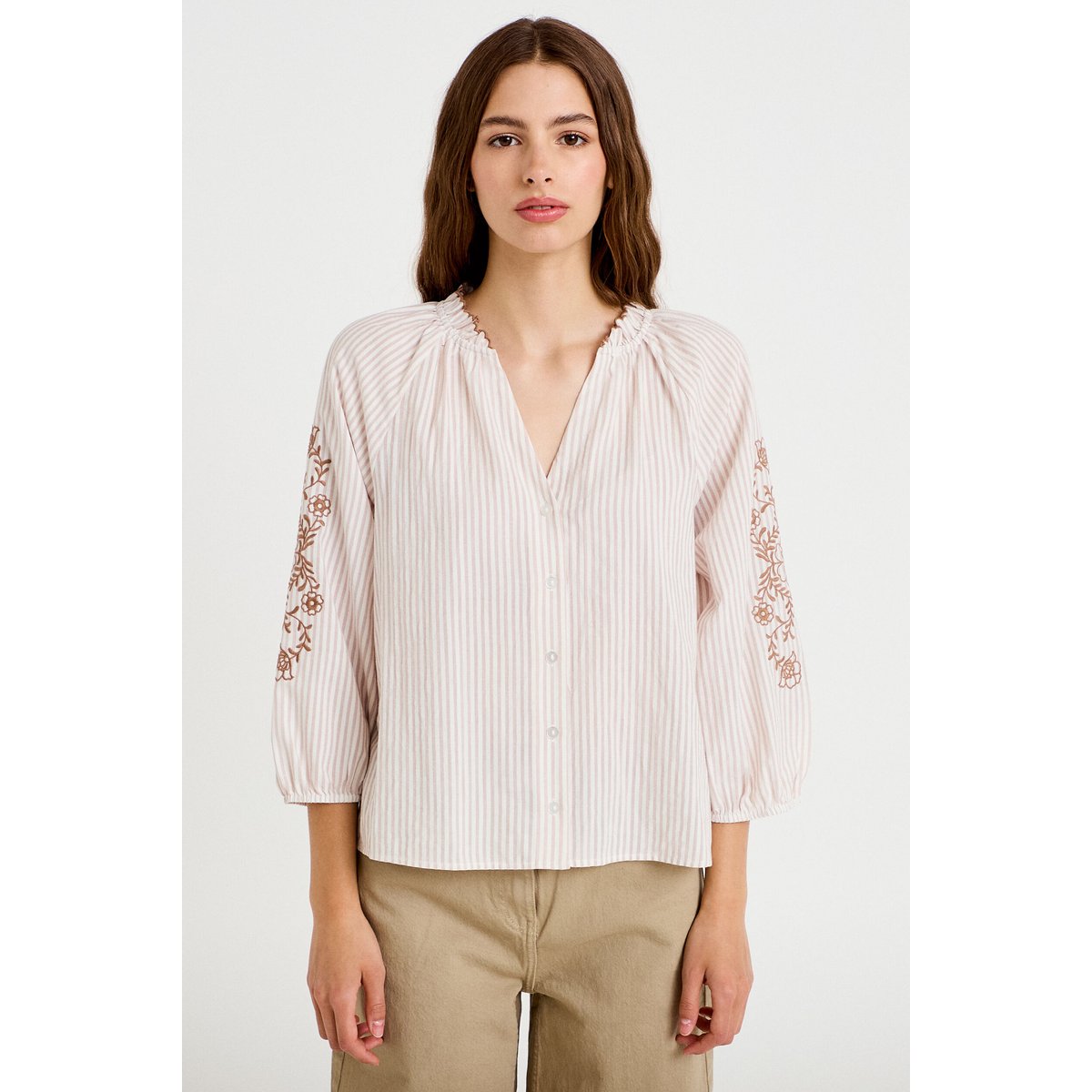 Blouse col v broderie manches 3/4 sable, CACHE CACHE