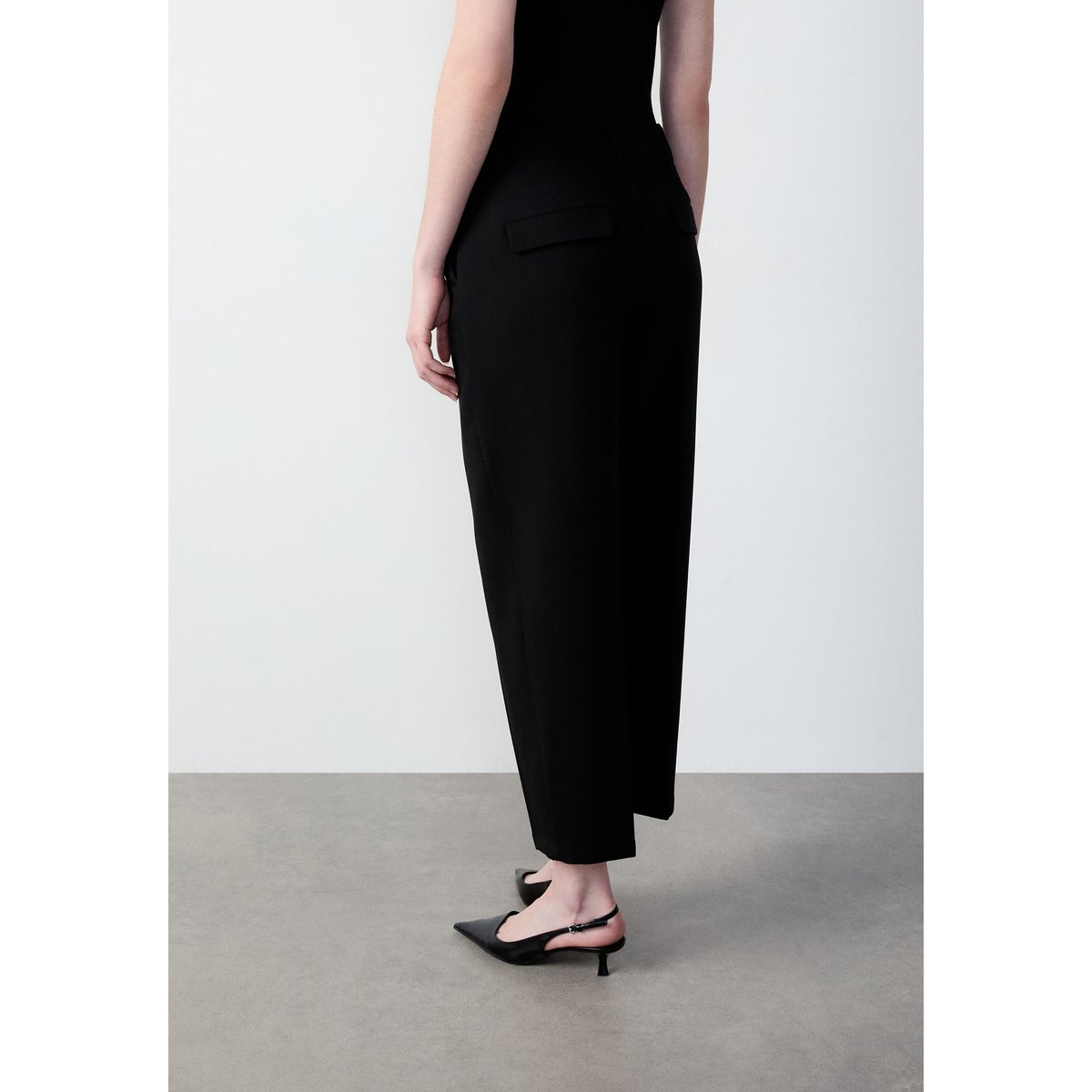 Pantalon coupe carotte ECARE noir, ETAM