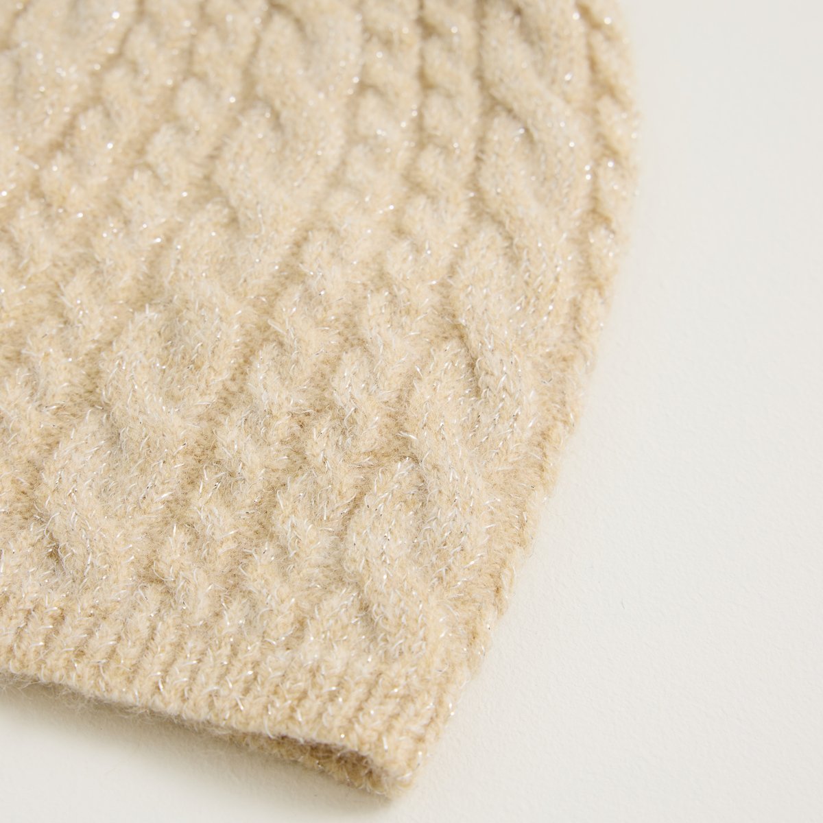 Bonnet torsadé avec pompon beige, GRAIN DE MALICE