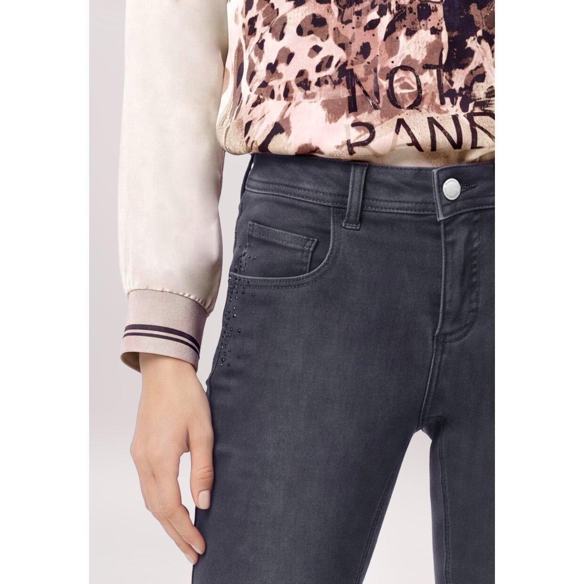 Jean stretch à effet délavé black denim, BETTY BARCLAY