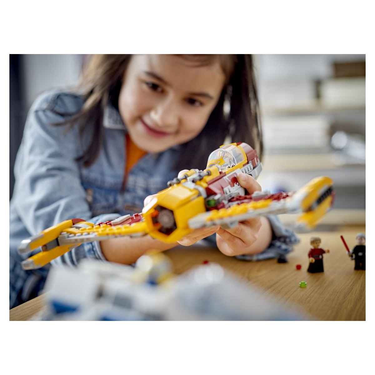 Star Wars L'E-wing de la Nouvelle République contre le chasseur de Shin Hati multicolore, LEGO