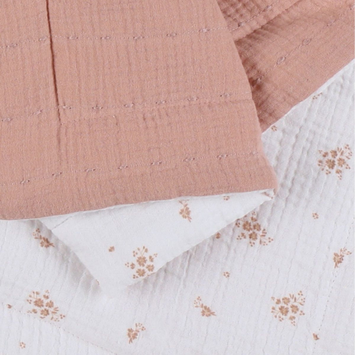 Couverture ecru, rose, NOUKIE'S