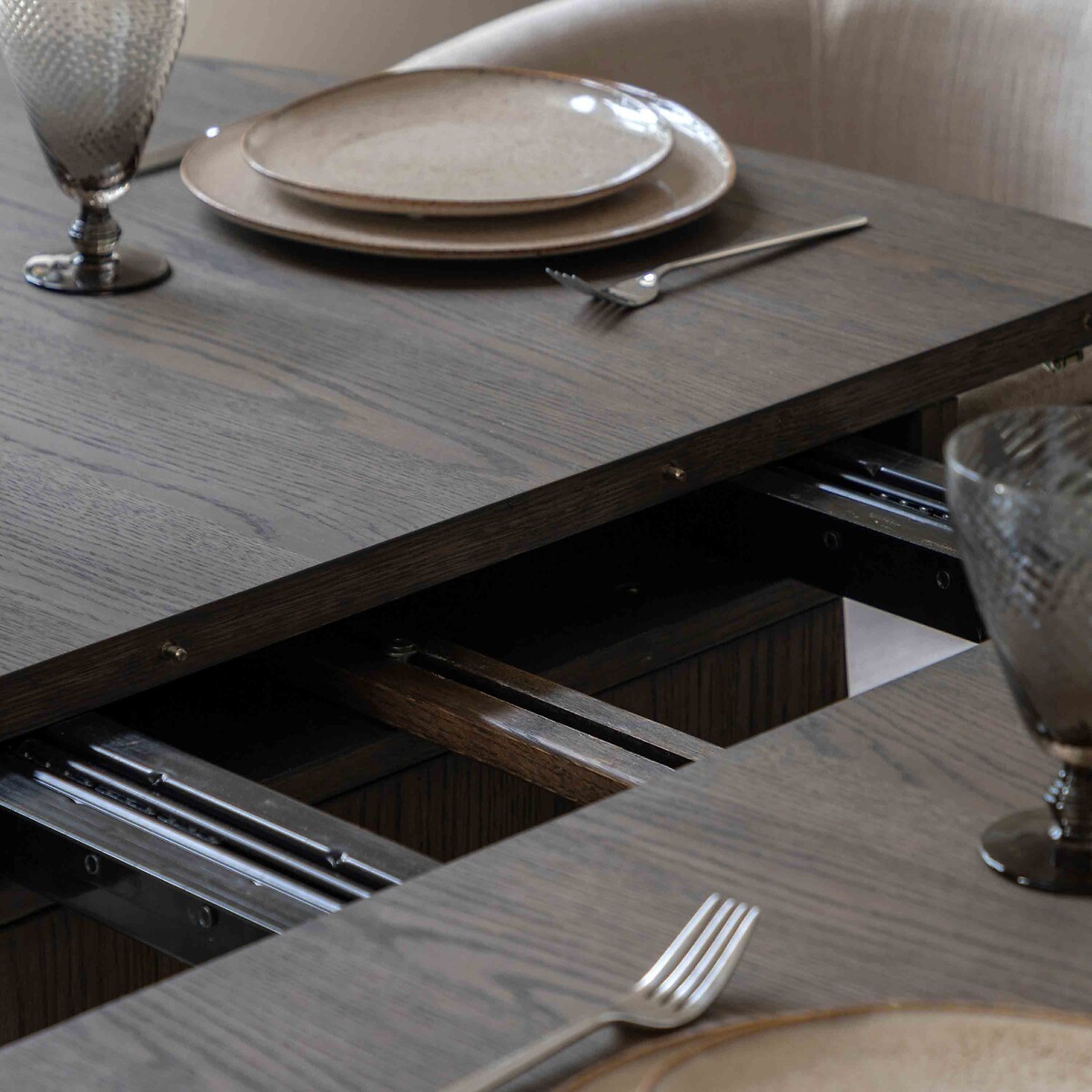 Owen Oval Extandable Oak Dining Table (Seats 8) dark oak wood, ÉDITÉ