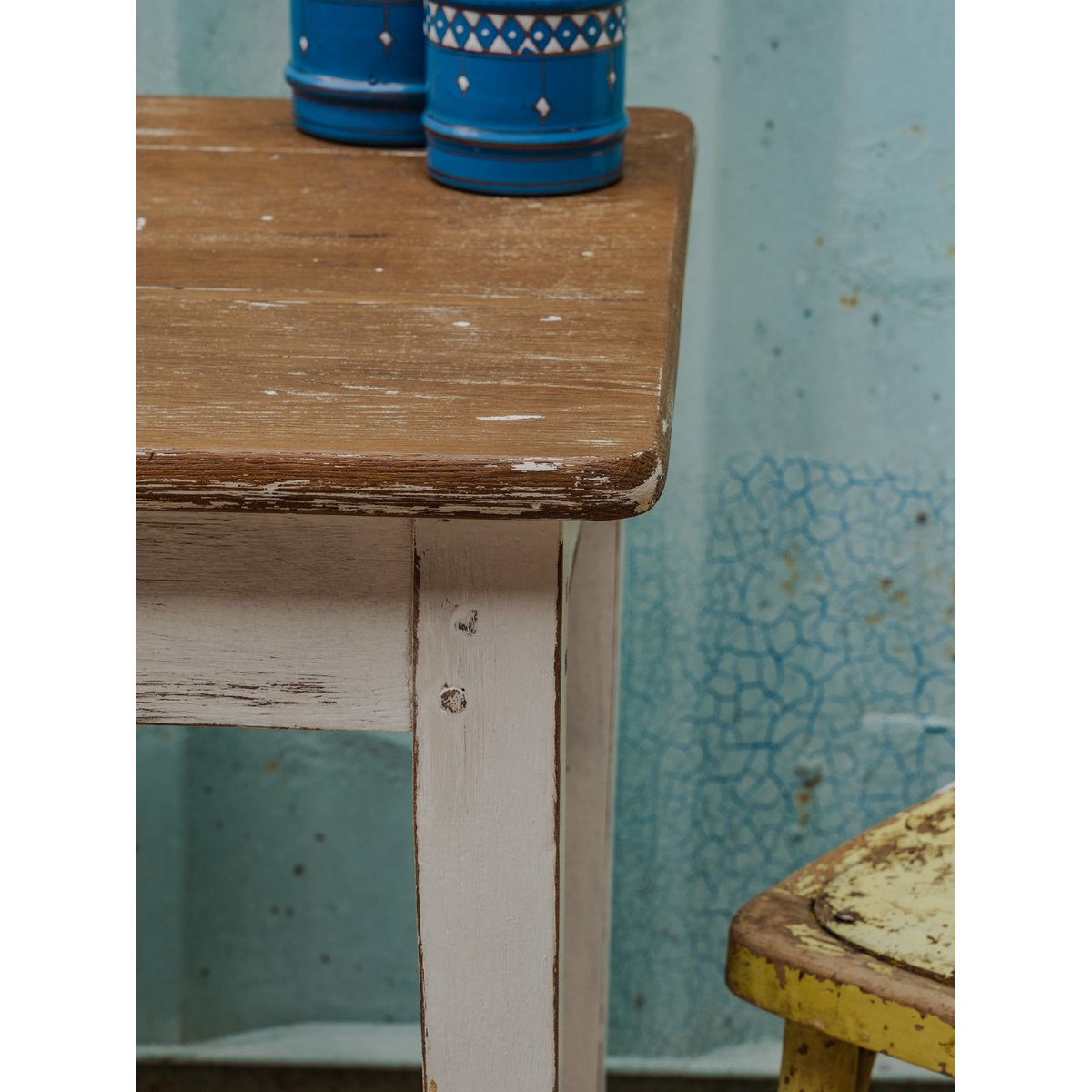 Table à manger en bois Romy N°1358 - Bon état bois foncé, DEBONGOUT