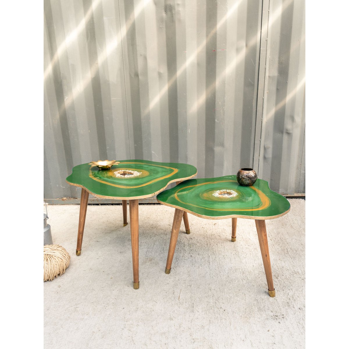 Tables gigognes en bois vertes Barbara N°171 - Bon état bois foncé, DEBONGOUT