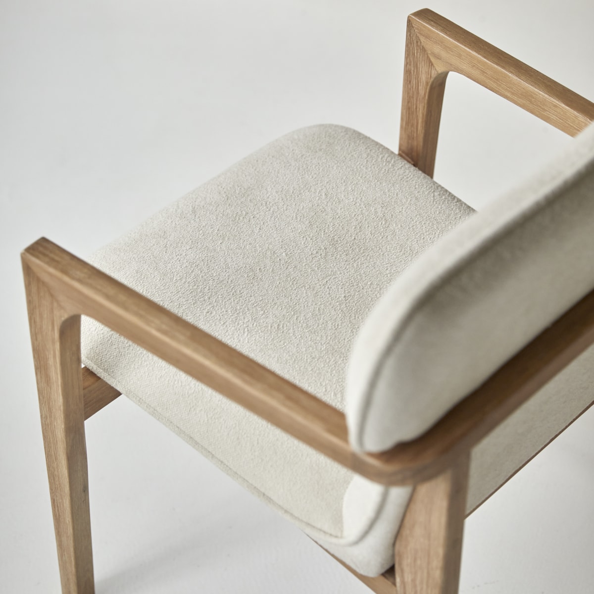 Fauteuil en Acacia massif, VIKTOR beige, TIKAMOON