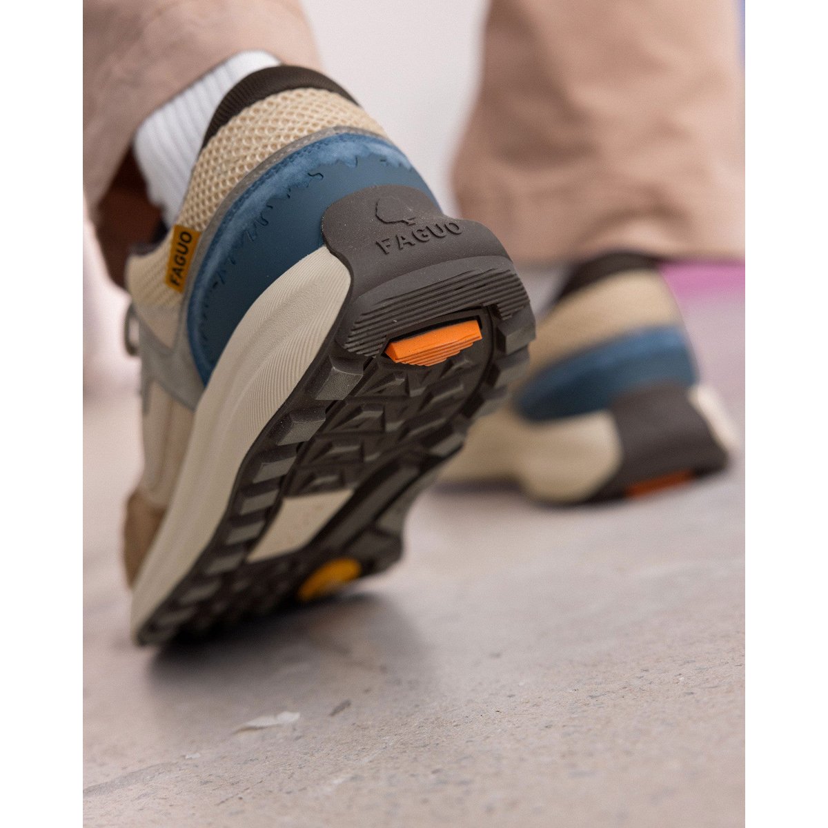 Running suede tissu LIMWOOD camel et bleu marine, FAGUO