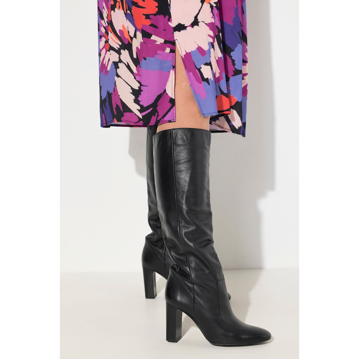 Robe midi décolleté en V et manches longues baie, ULLA POPKEN