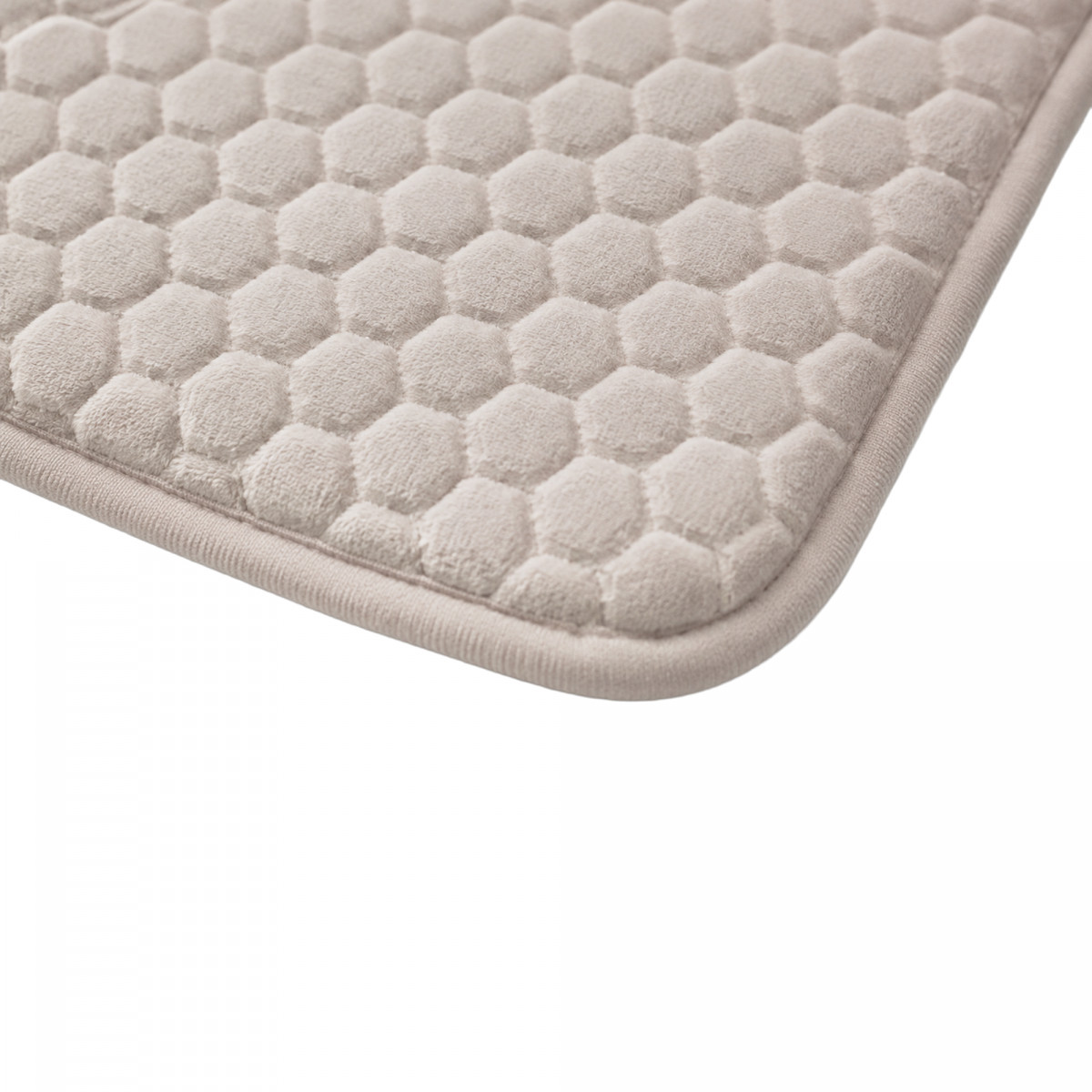 Tapis de bain Mémoire de forme - Alvéole Nid d'Abeille ELIE ecru, GUY LEVASSEUR