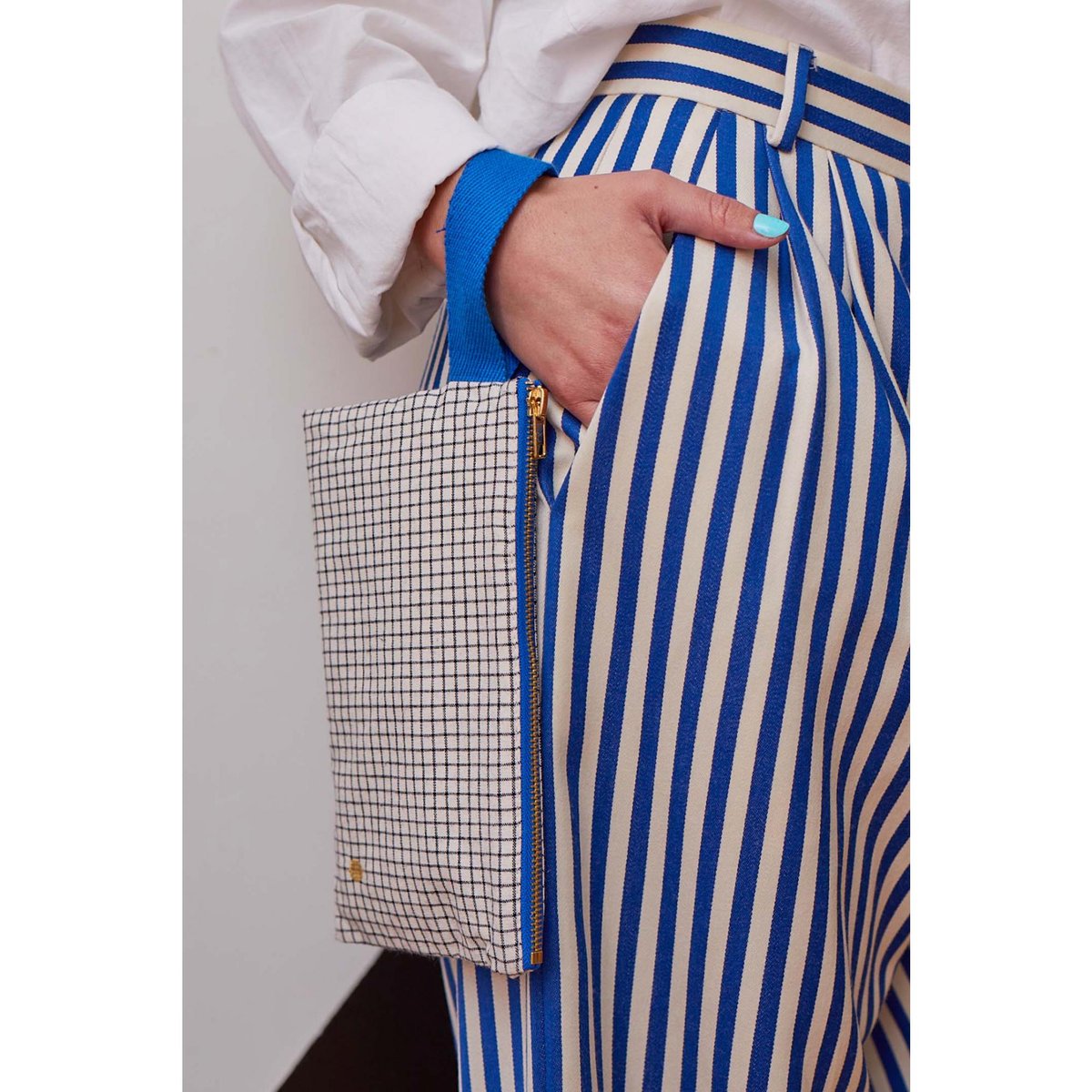 Pochette Stylo bleu, LA CERISE SUR LE GATEAU