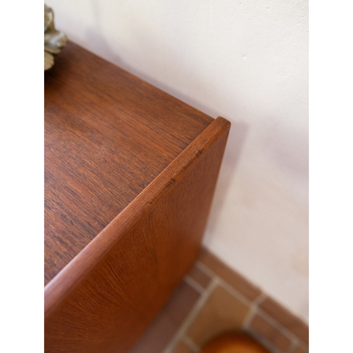 Commode contemporaine en bois Olga N°1057 - Bon état bois foncé, DEBONGOUT