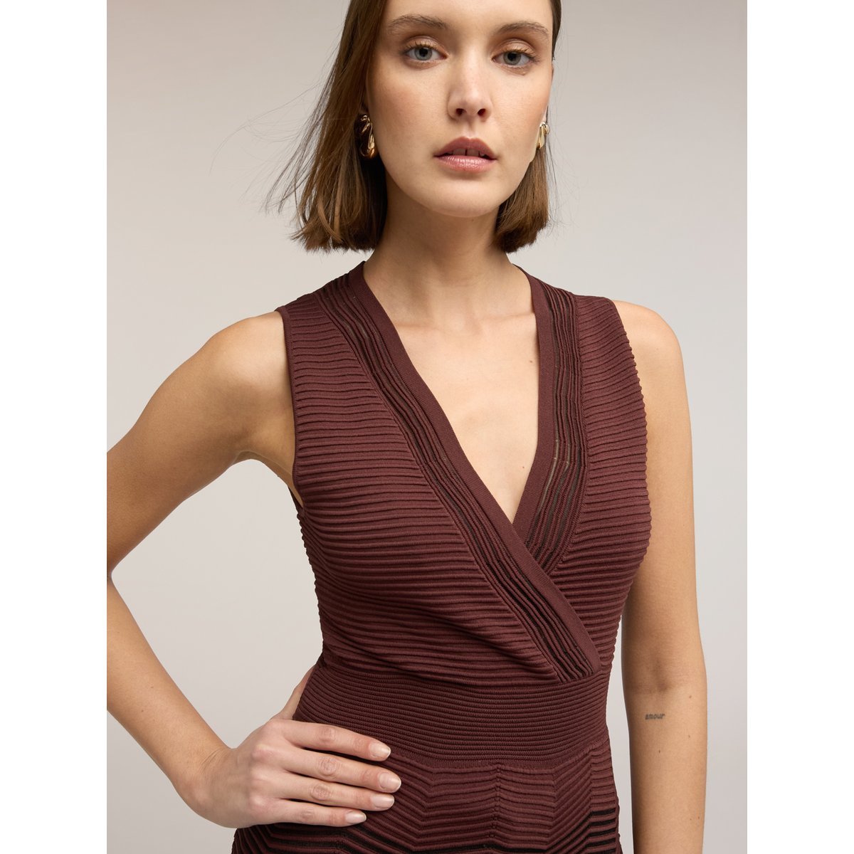 Top en tricot travaillé marron, MOTIVI