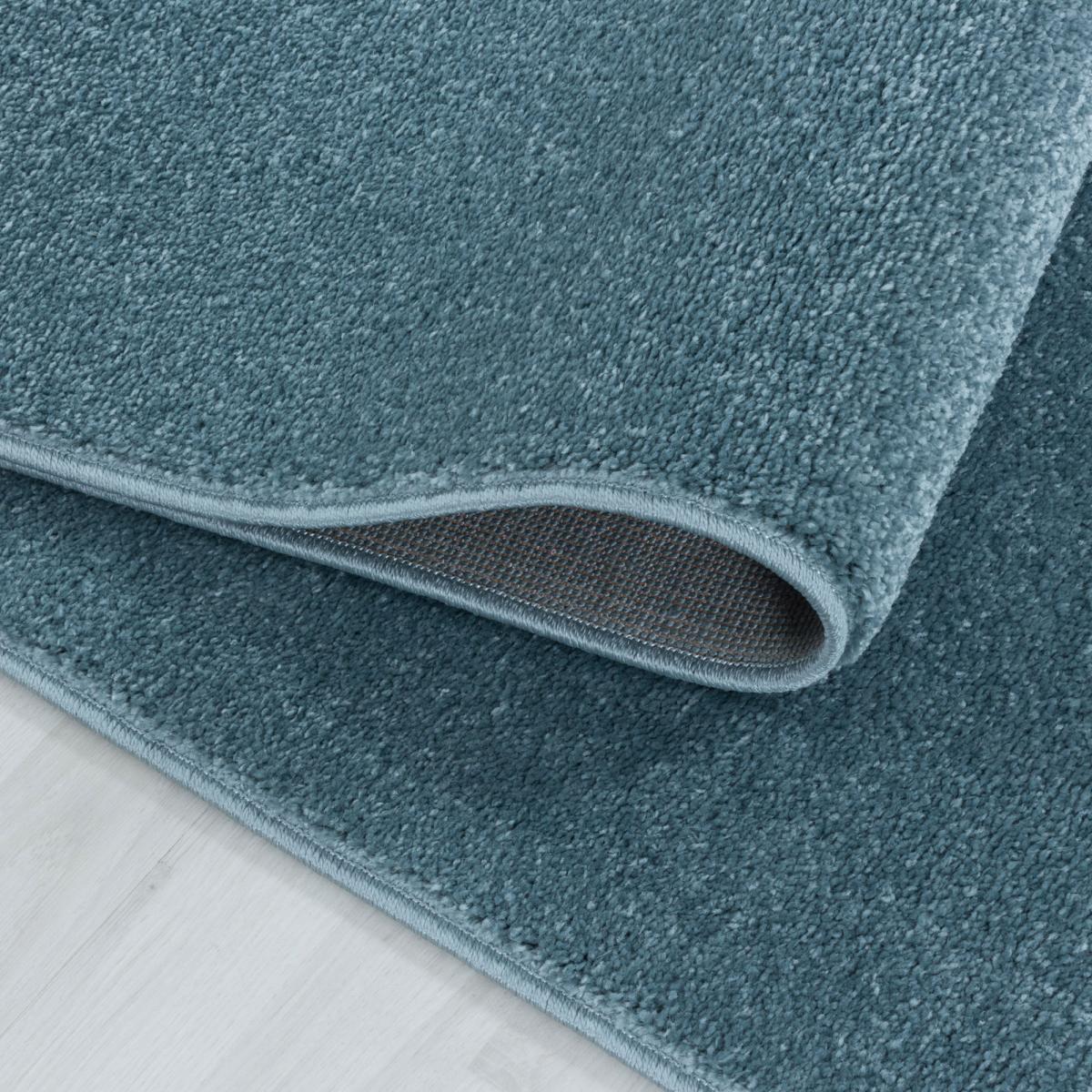 Tapis de couloir tissé motif uni BENAPO bleu, UN AMOUR DE TAPIS