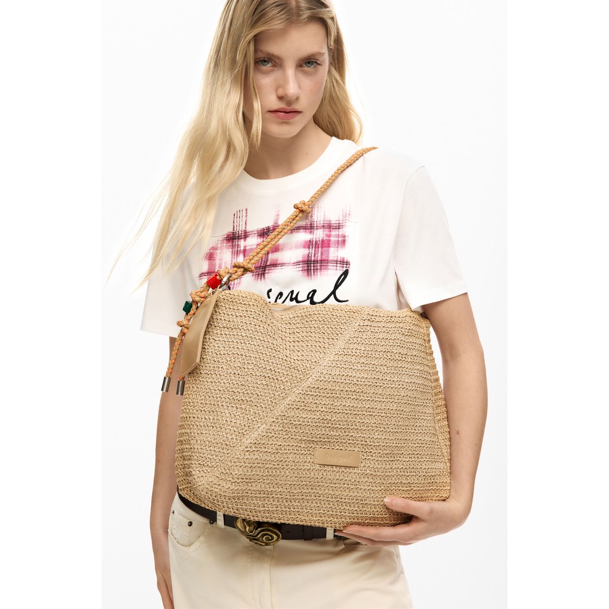 Grand sac en raphia charms blanc, DESIGUAL